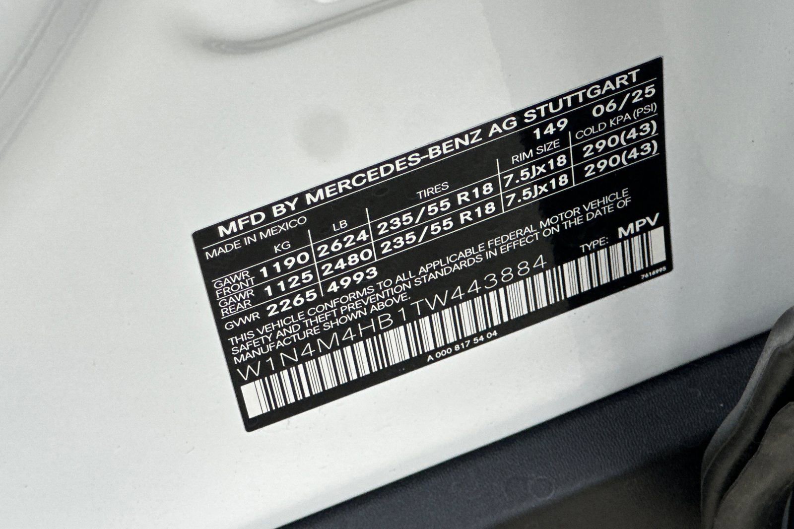 New 2026 Mercedes-Benz GLB 250 4MATIC image 36