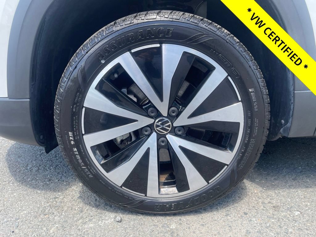 Certified 2023 Volkswagen Taos SE FWD image 10