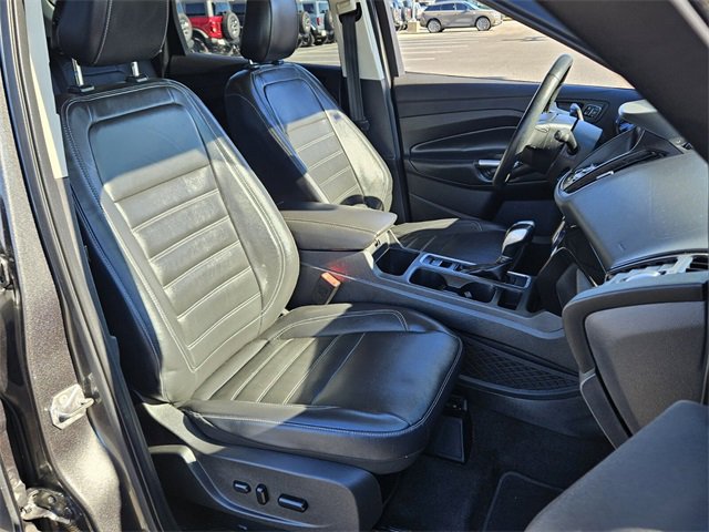 Used 2019 Ford Escape Titanium w/ U9j03 - Titanium Tow Package image 16