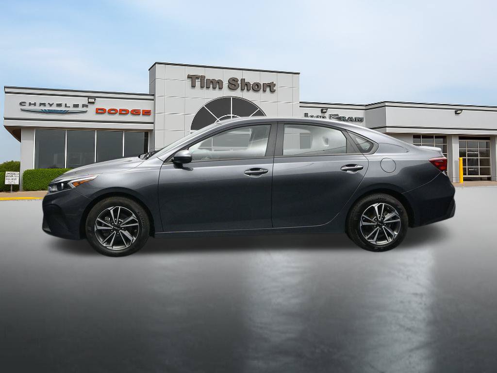 Used 2024 Kia Forte LXS FWD image 2