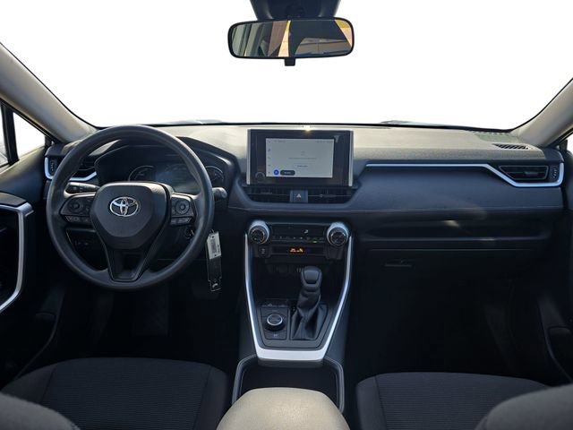Used 2025 Toyota RAV4 LE image 9