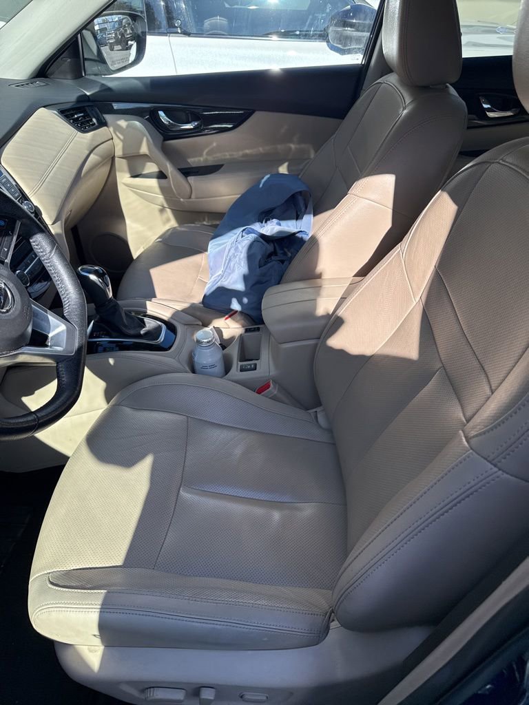 Used 2019 Nissan Rogue SL image 6