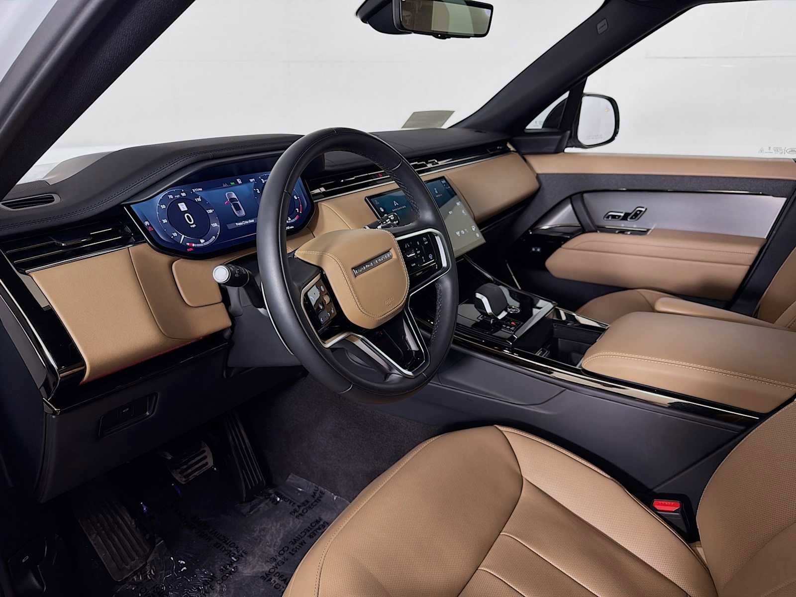 Used 2025 Land Rover Range Rover Sport SE image 9