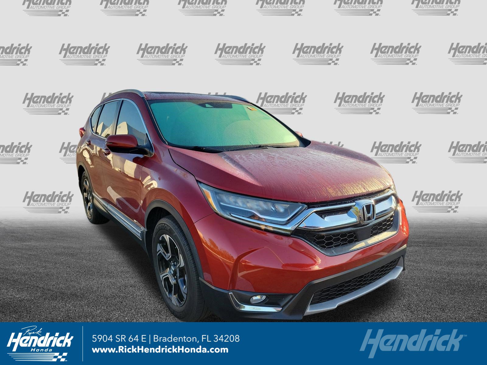 Used 2018 Honda CR-V Touring image 1