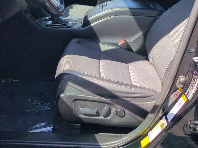 Used 2019 Toyota Highlander Plus AWD/4WD image 12