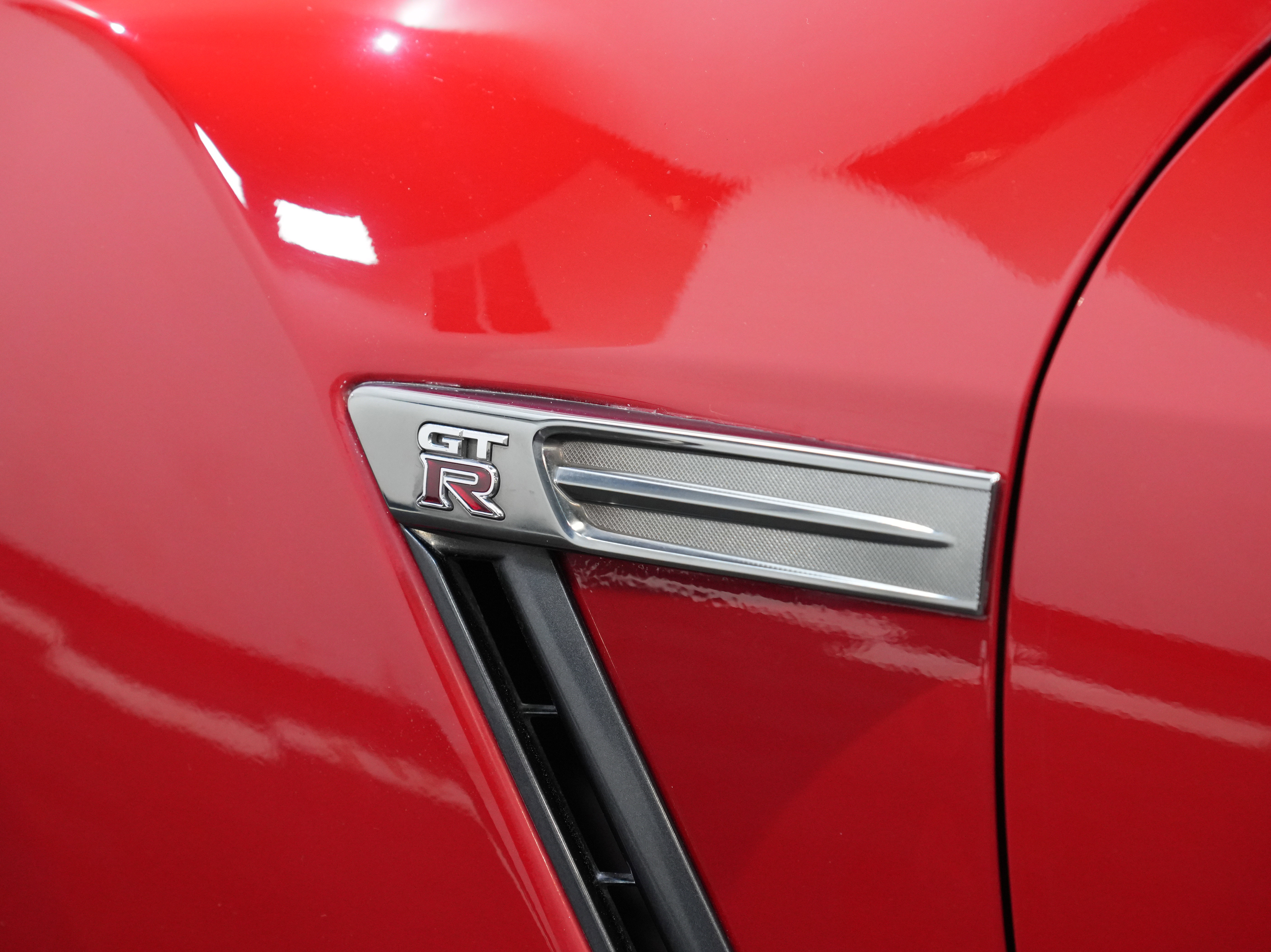 Used 2013 Nissan GT-R Premium AWD/4WD image 20