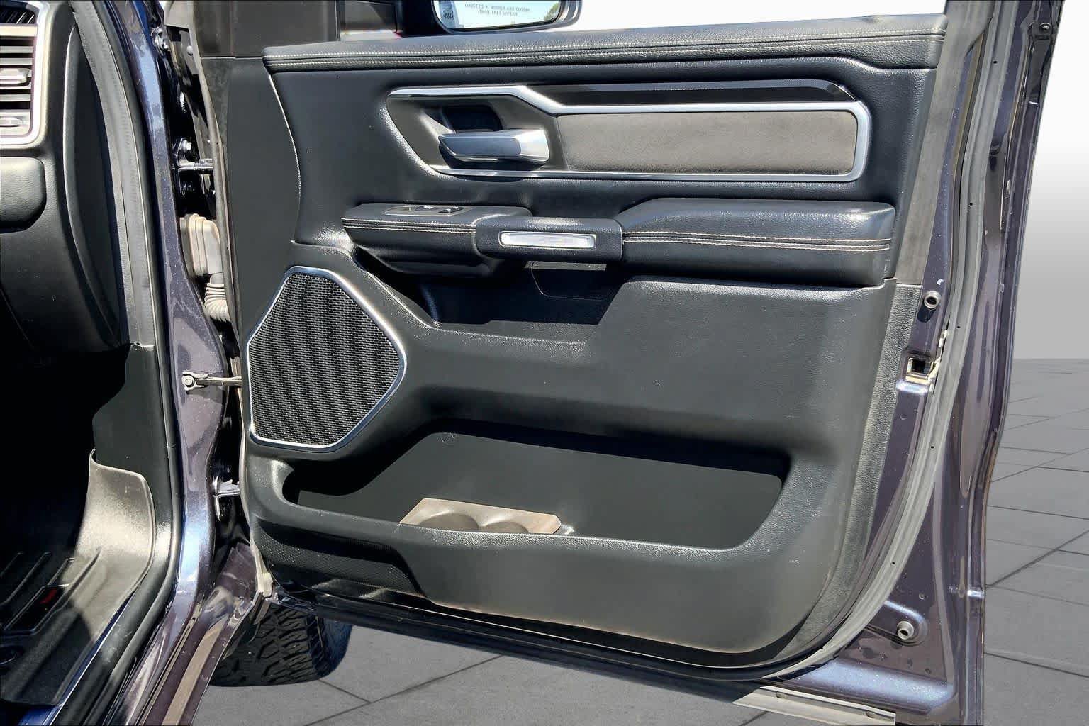 Used 2020 RAM 1500 Laramie w/ Sport Appearance Package AWD/4WD image 23