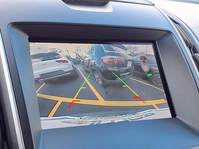 Used 2020 Ford Edge SEL w/ Convenience Package image 9