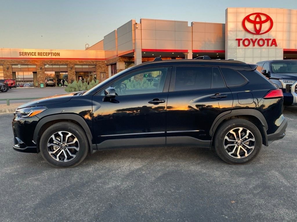 Used 2024 Toyota Corolla Cross SE AWD/4WD image 7