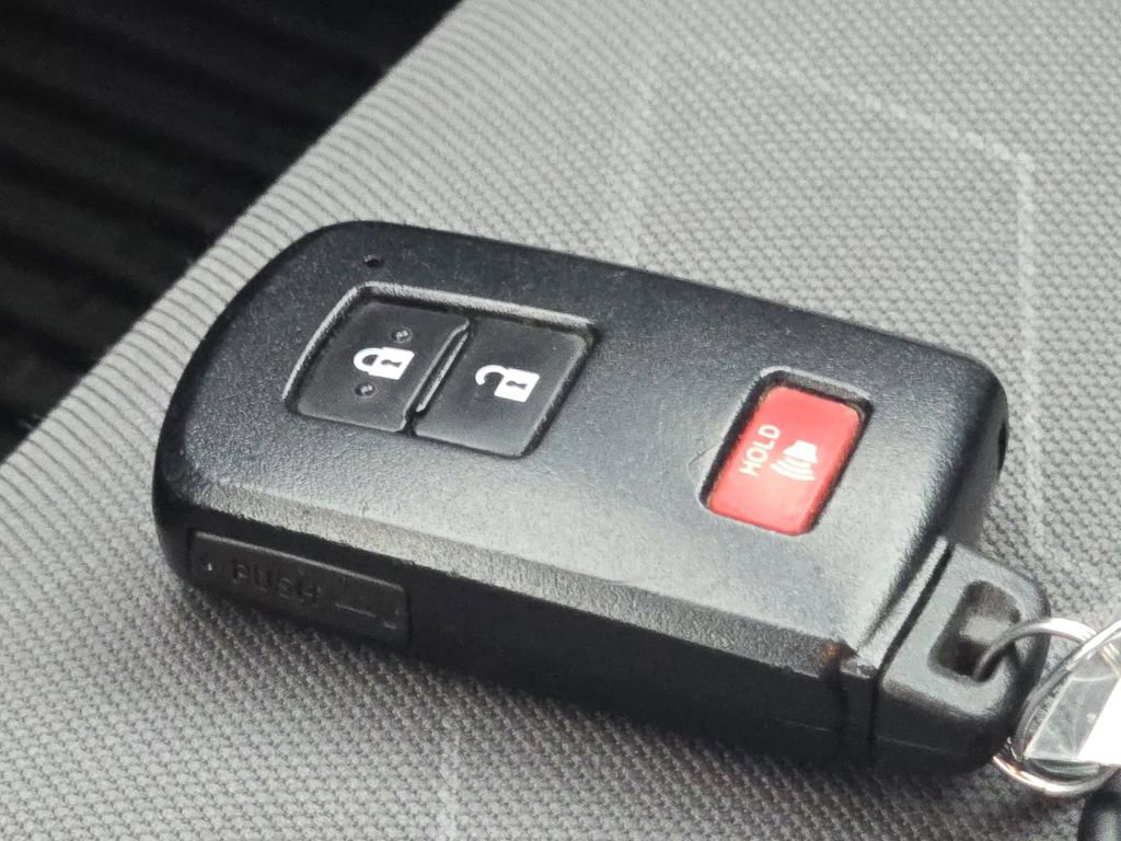 Used 2023 Toyota Tacoma TRD Off-Road w/ Technology Package image 34