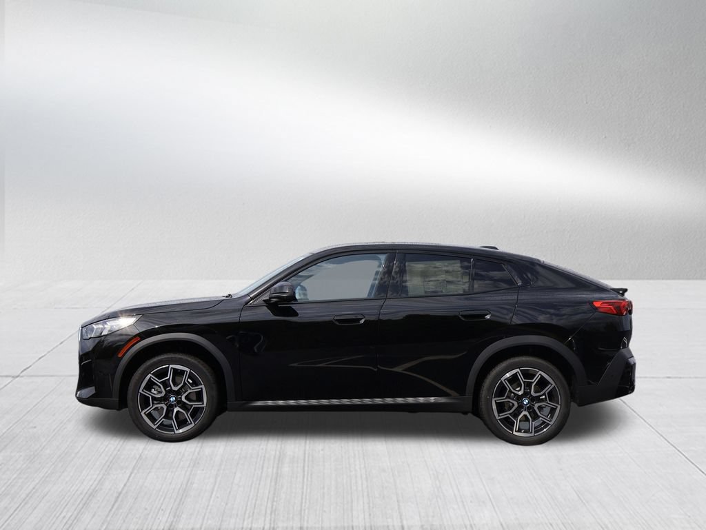 New 2026 BMW X2 xDrive28i w/ Technology Package AWD/4WD image 5