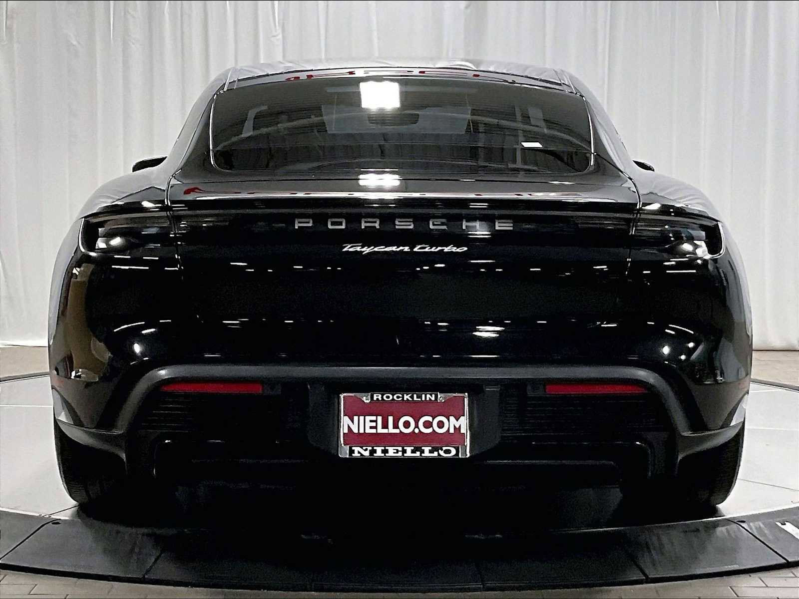 Used 2020 Porsche Taycan Turbo image 9