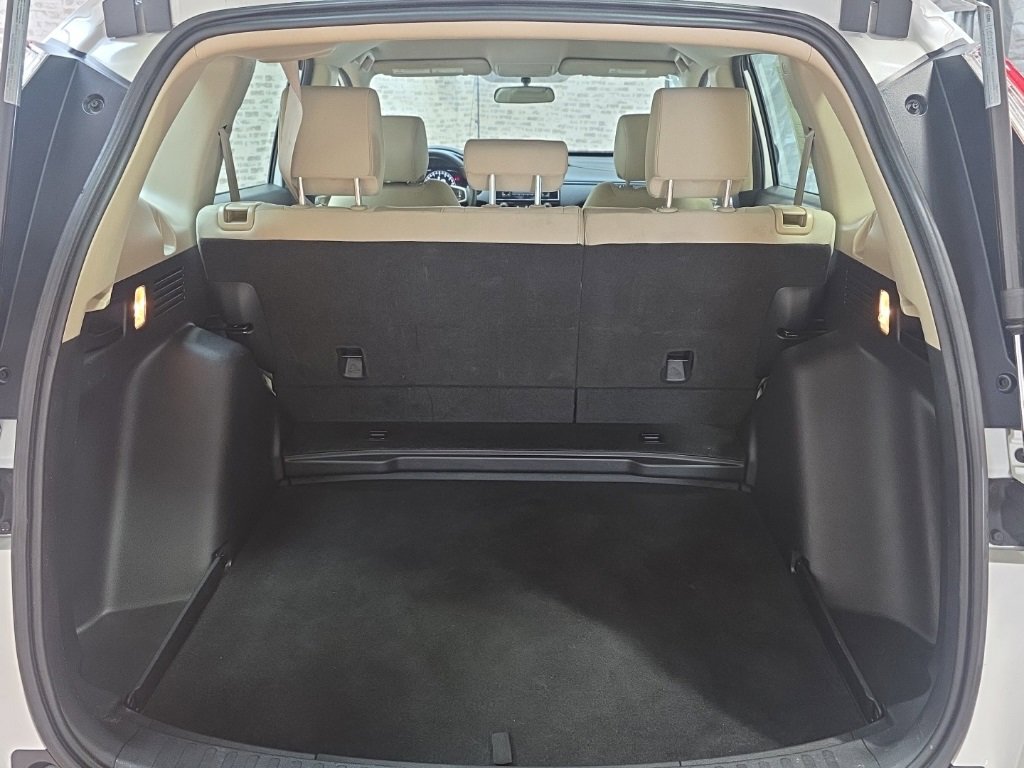 Used 2019 Honda CR-V LX image 15
