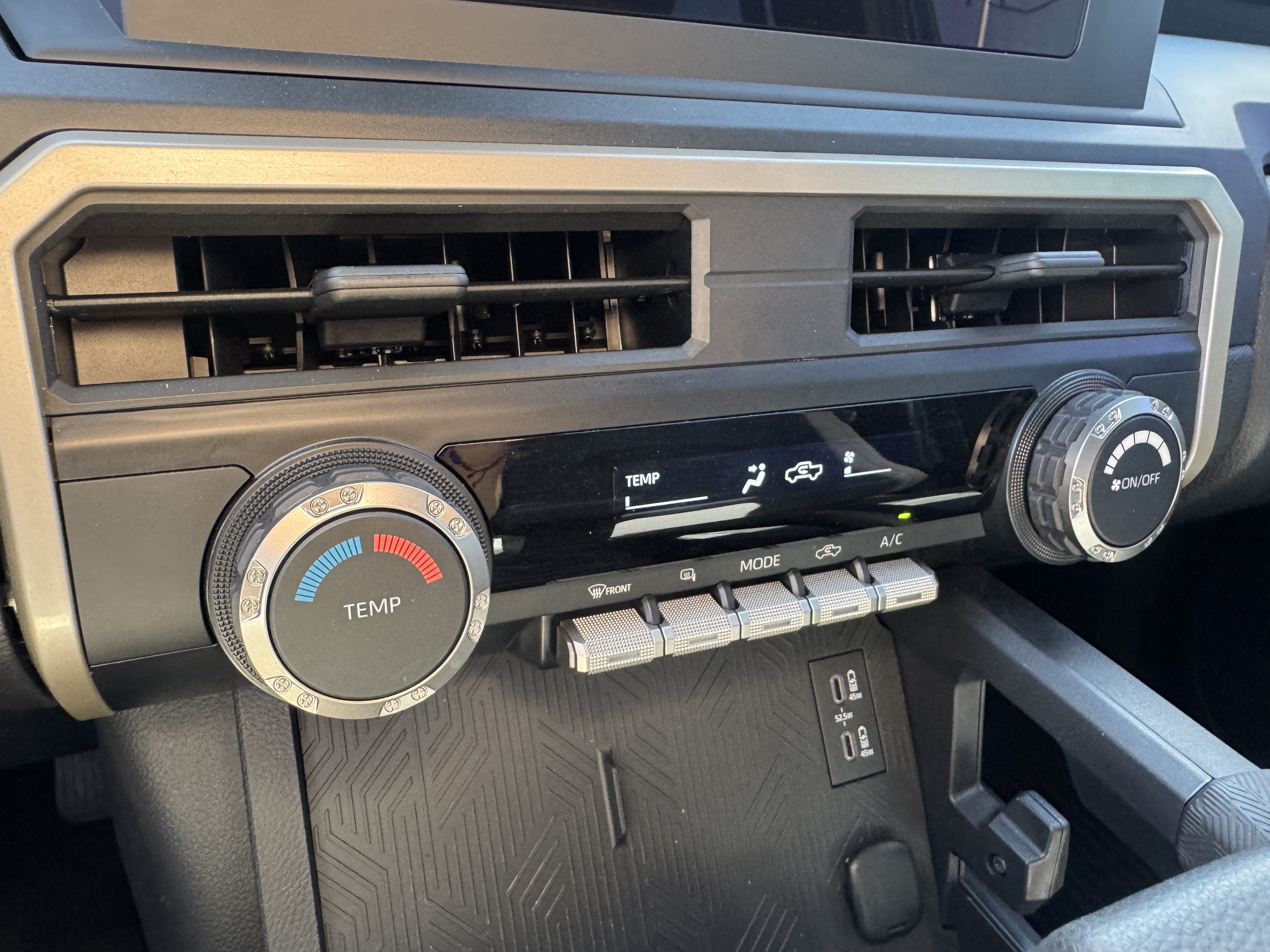 Certified 2024 Toyota Tacoma SR AWD/4WD image 35