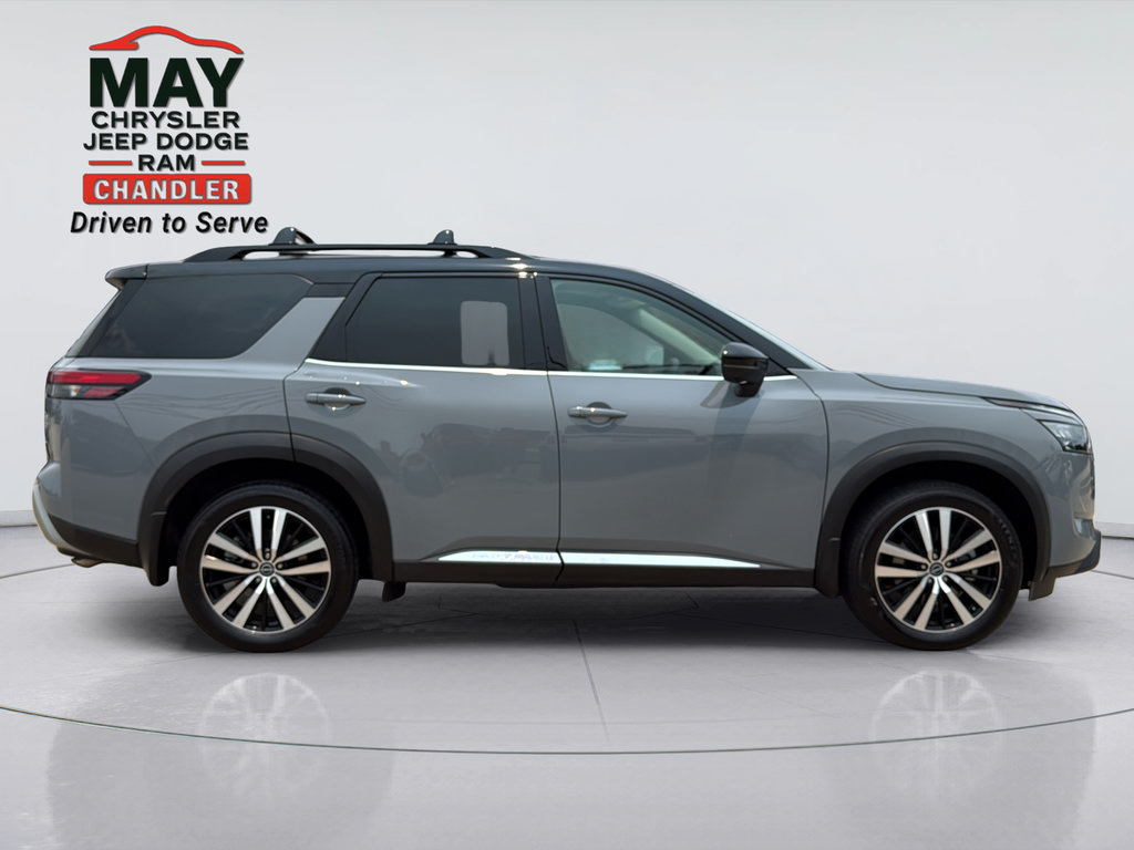 Used 2025 Nissan Pathfinder Platinum w/ Cargo Package AWD/4WD image 8
