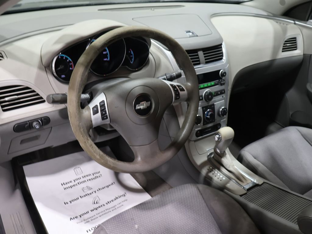 Used 2010 Chevrolet Malibu LS image 14