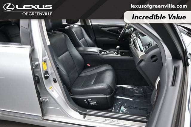 Used 2013 Lexus LS 460 w/ Comfort Pkg RWD image 29