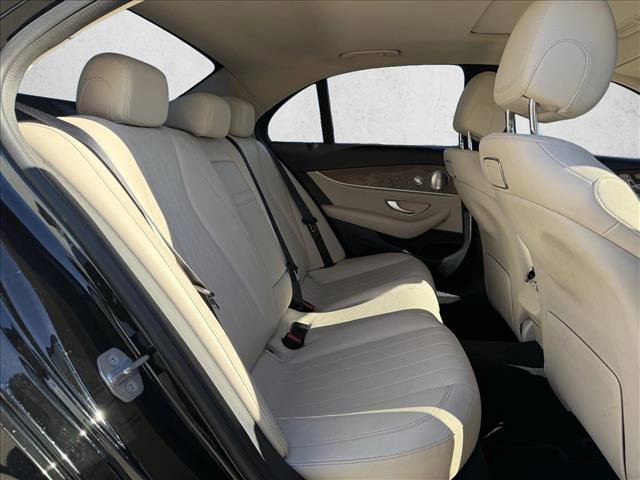 Used 2018 Mercedes-Benz E 300 image 18