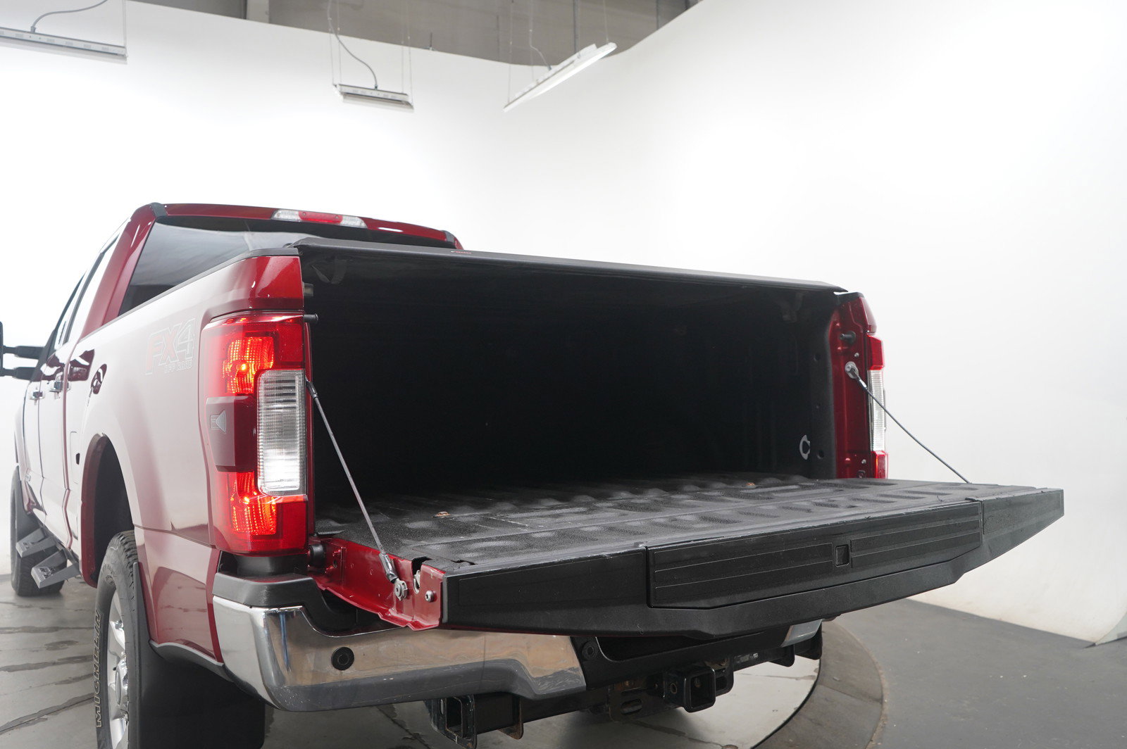 Used 2017 Ford F250 Lariat w/ Chrome Package image 17