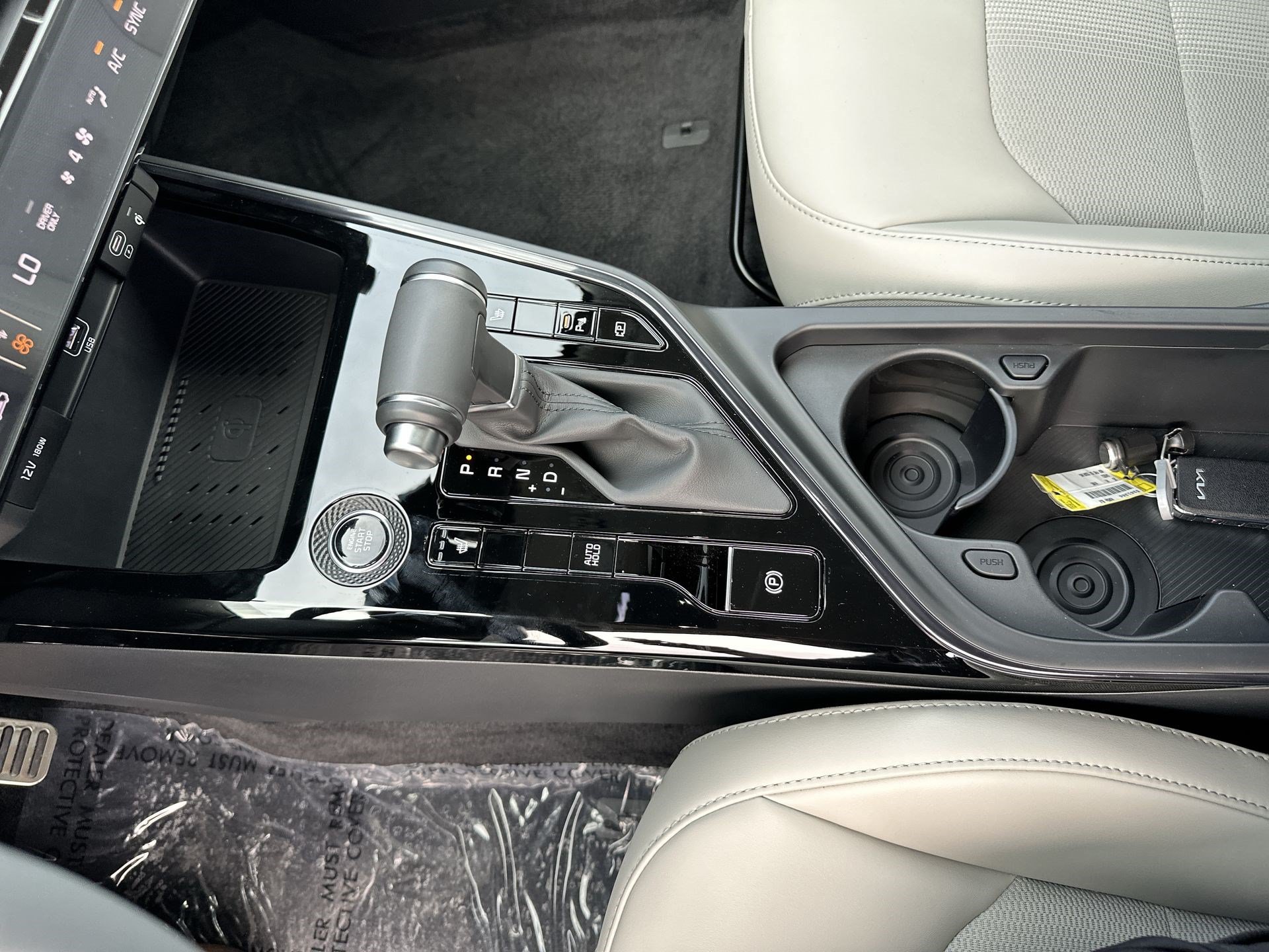 Certified 2025 Kia Niro EX Touring FWD image 21