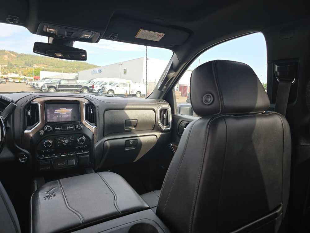 Used 2023 Chevrolet Silverado 3500 High Country w/ Safety Package II AWD/4WD image 14