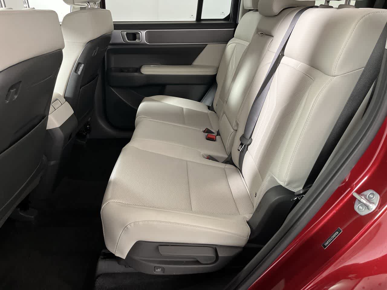 Used 2025 Hyundai Santa Fe SEL AWD/4WD image 27