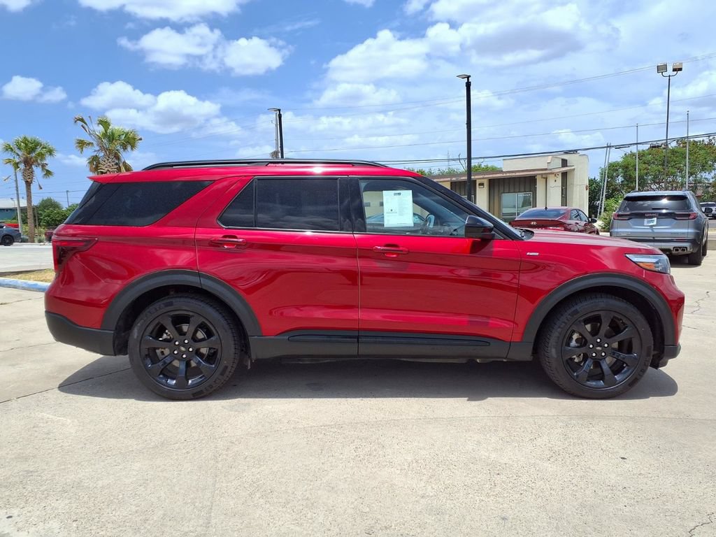 Used 2022 Ford Explorer ST-Line w/ Class IV Trailer Tow Package RWD image 9