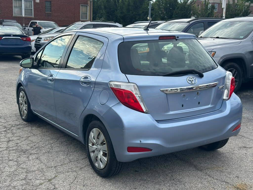 Used 2013 Toyota Yaris LE FWD image 8