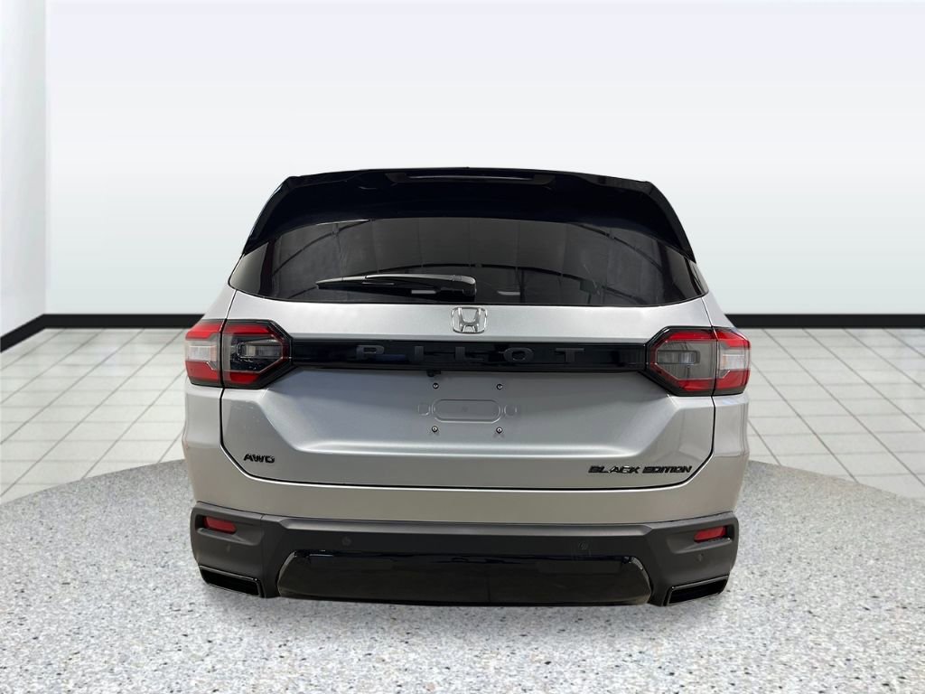 New 2026 Honda Pilot Black Edition image 4