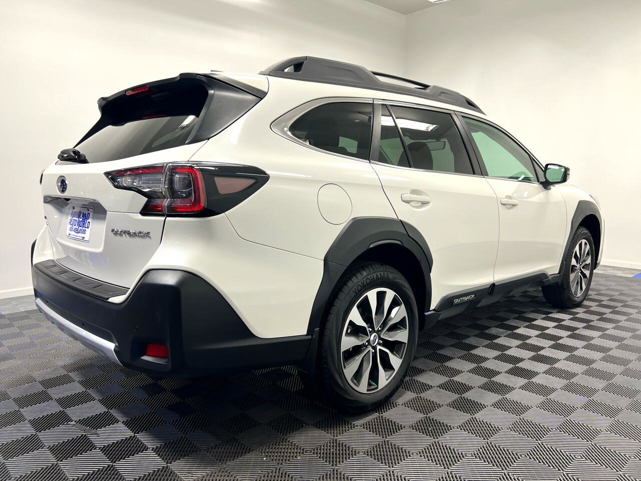 Used 2025 Subaru Outback Limited w/ Popular Package #2 image 12