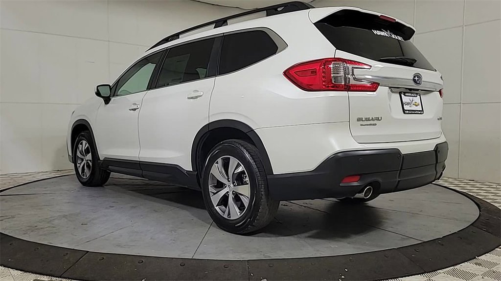 Used 2024 Subaru Ascent Premium w/ Convenience Package image 6