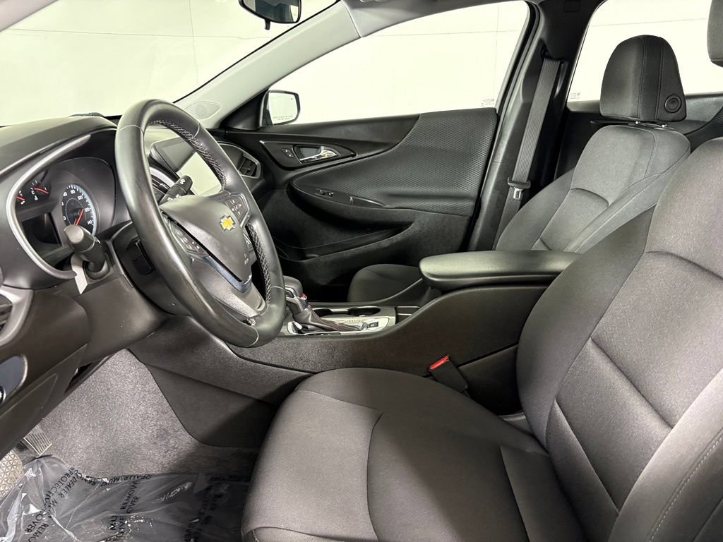 Used 2024 Chevrolet Malibu RS FWD image 25