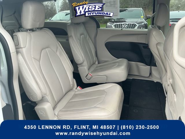 Used 2021 Chrysler Voyager Lxi FWD image 29