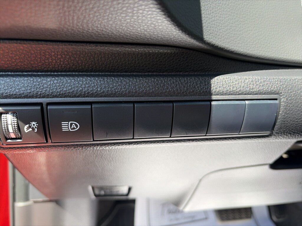 Used 2020 Toyota Corolla XSE FWD image 20