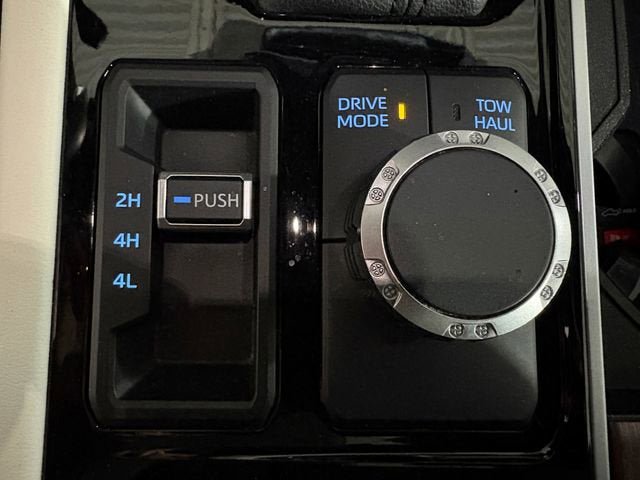 Used 2022 Toyota Tundra Capstone AWD/4WD image 17