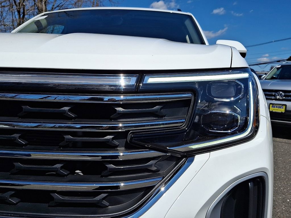 Certified 2025 Volkswagen Atlas SE w/ Panoramic Sunroof Package AWD/4WD image 10