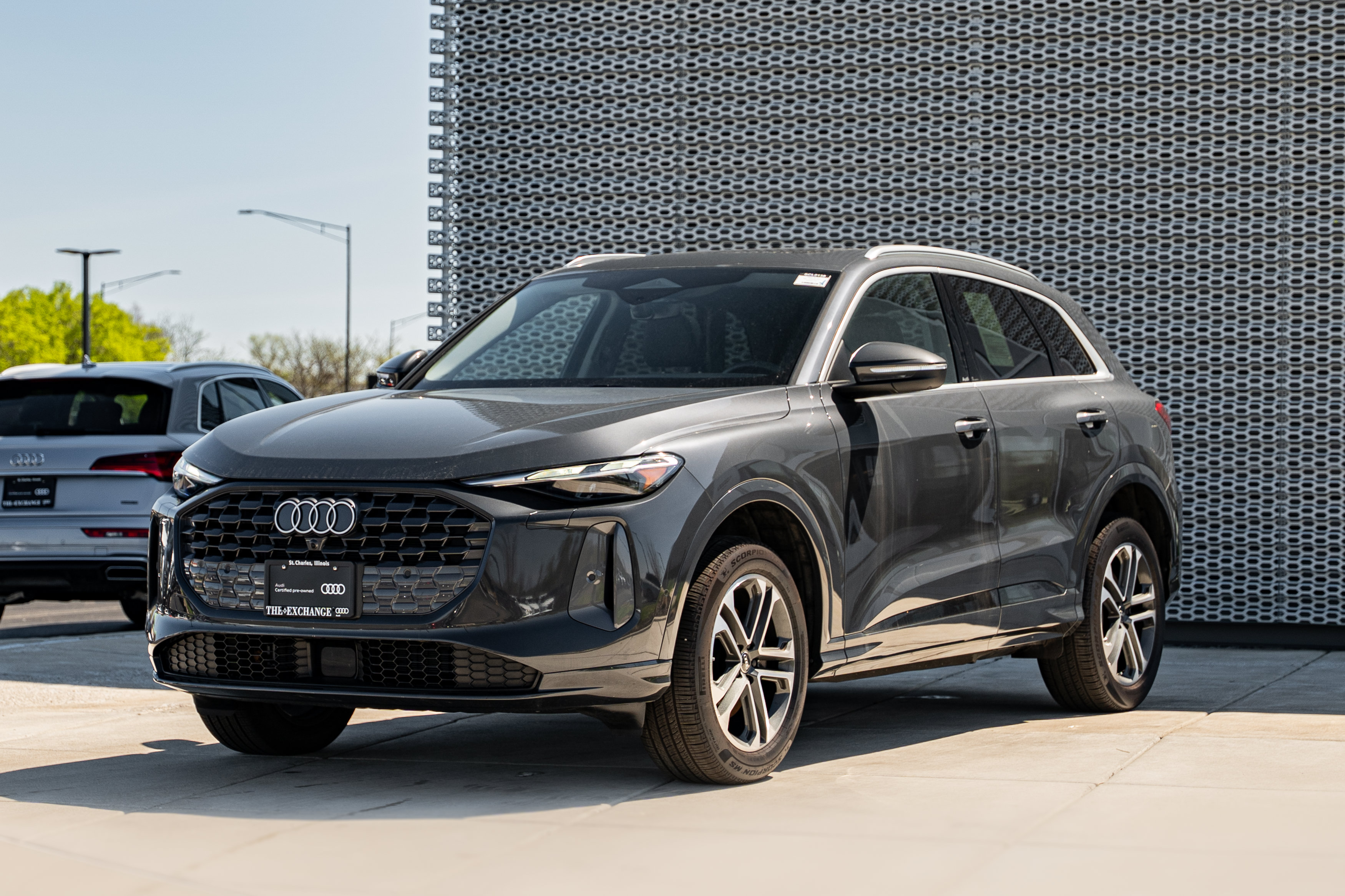 Certified 2025 Audi Q5 Premium w/ Convenience Package AWD/4WD image 7