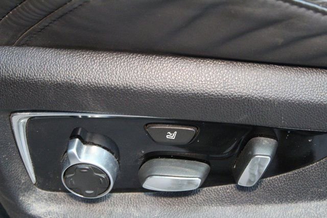 Used 2016 Cadillac Escalade Platinum image 21