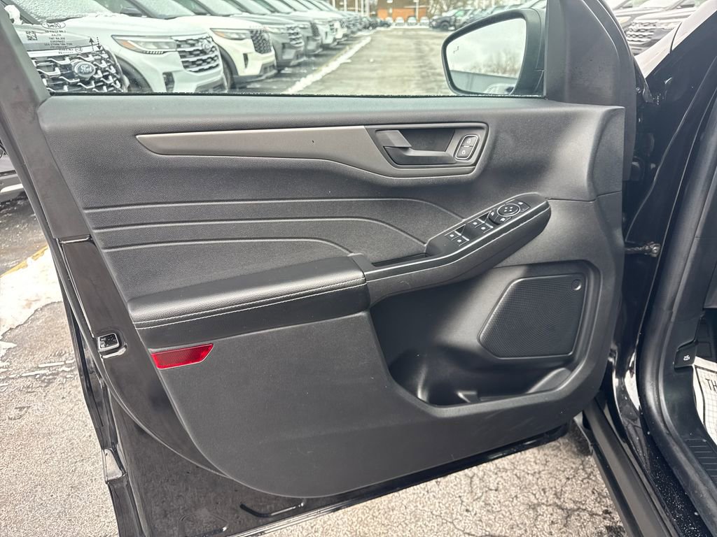 Used 2025 Ford Escape Active image 22