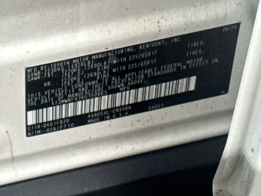 Used 2024 Toyota RAV4 LE AWD/4WD image 45