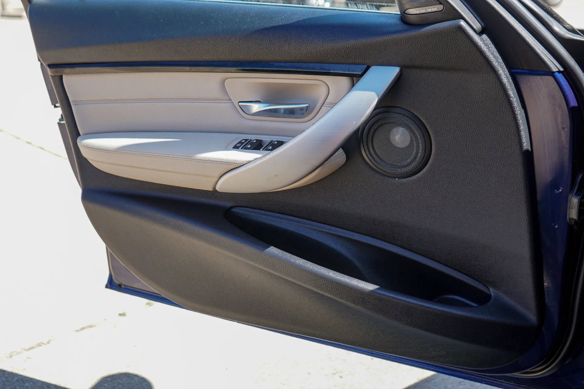 Used 2017 BMW 330e image 29