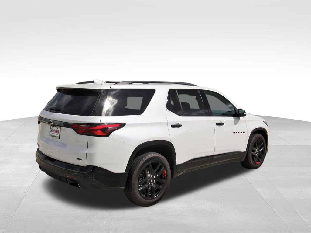 Used 2023 Chevrolet Traverse Premier w/ Redline Edition AWD/4WD image 4