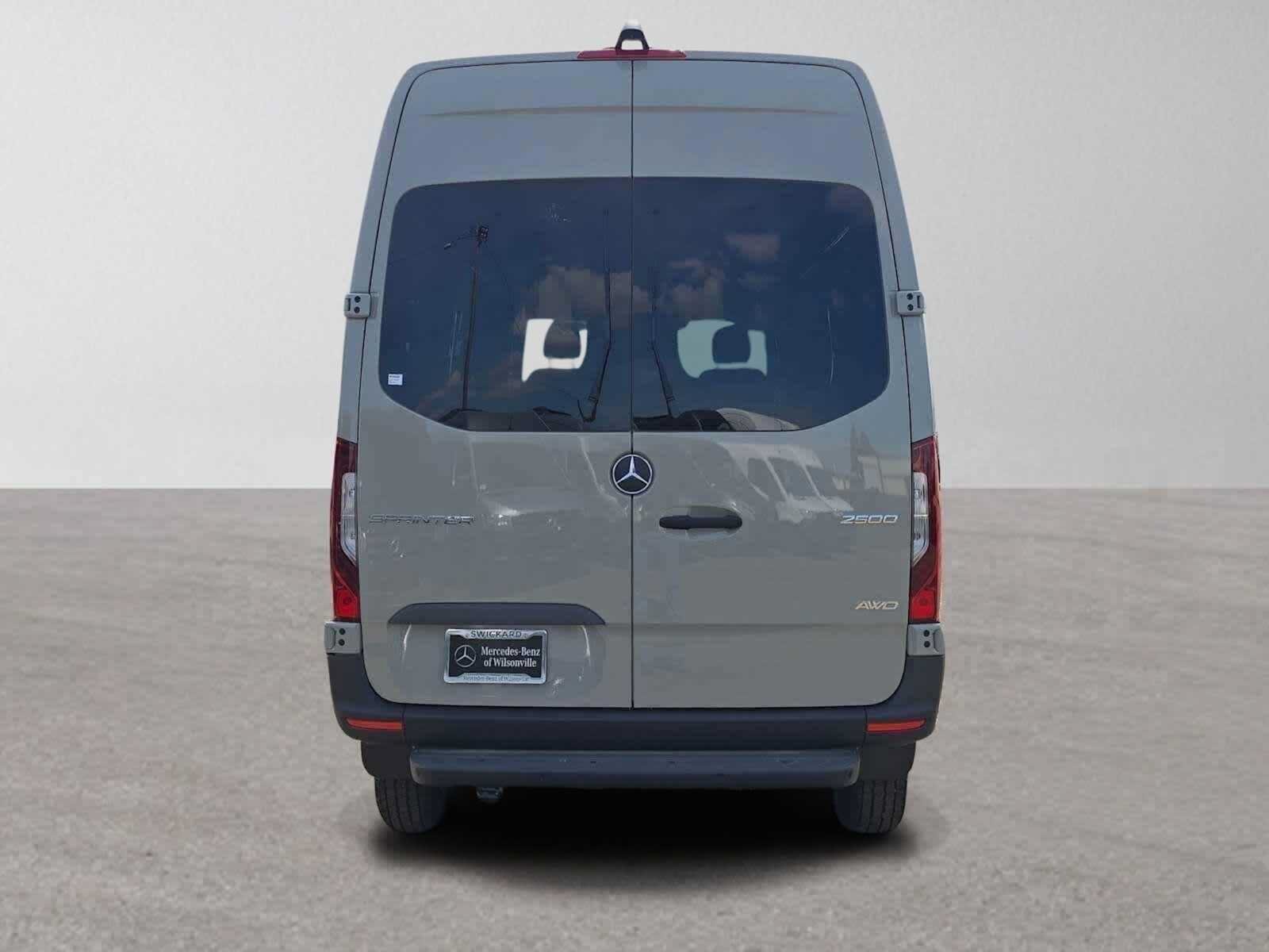 Used 2026 Mercedes-Benz Sprinter 2500 image 4