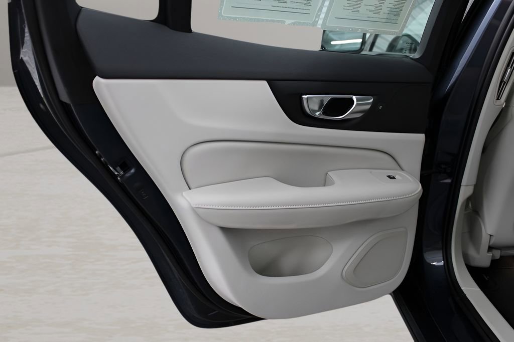 Used 2023 Volvo S60 B5 Plus w/ Climate Package image 12