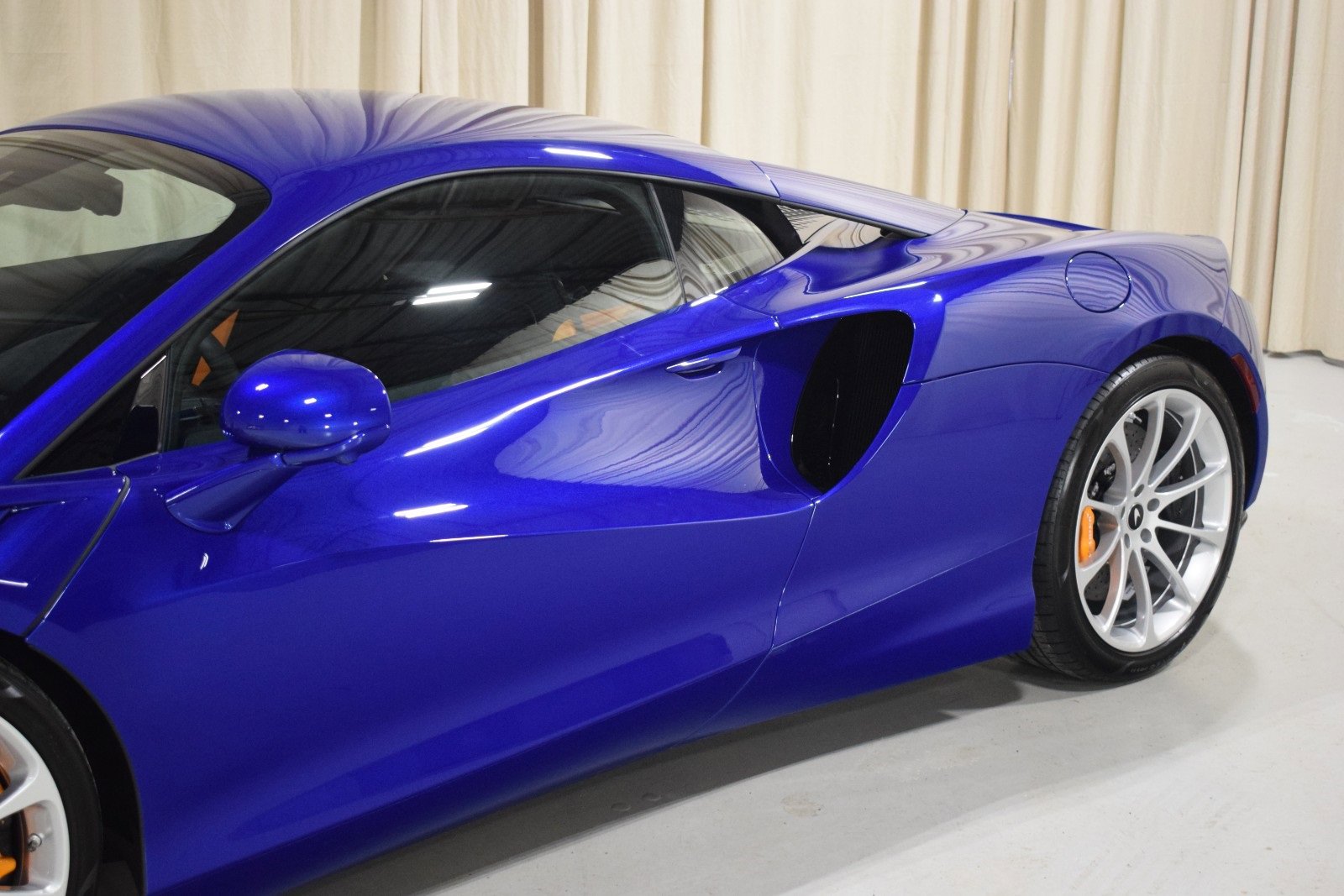 New 2026 McLaren Artura image 2