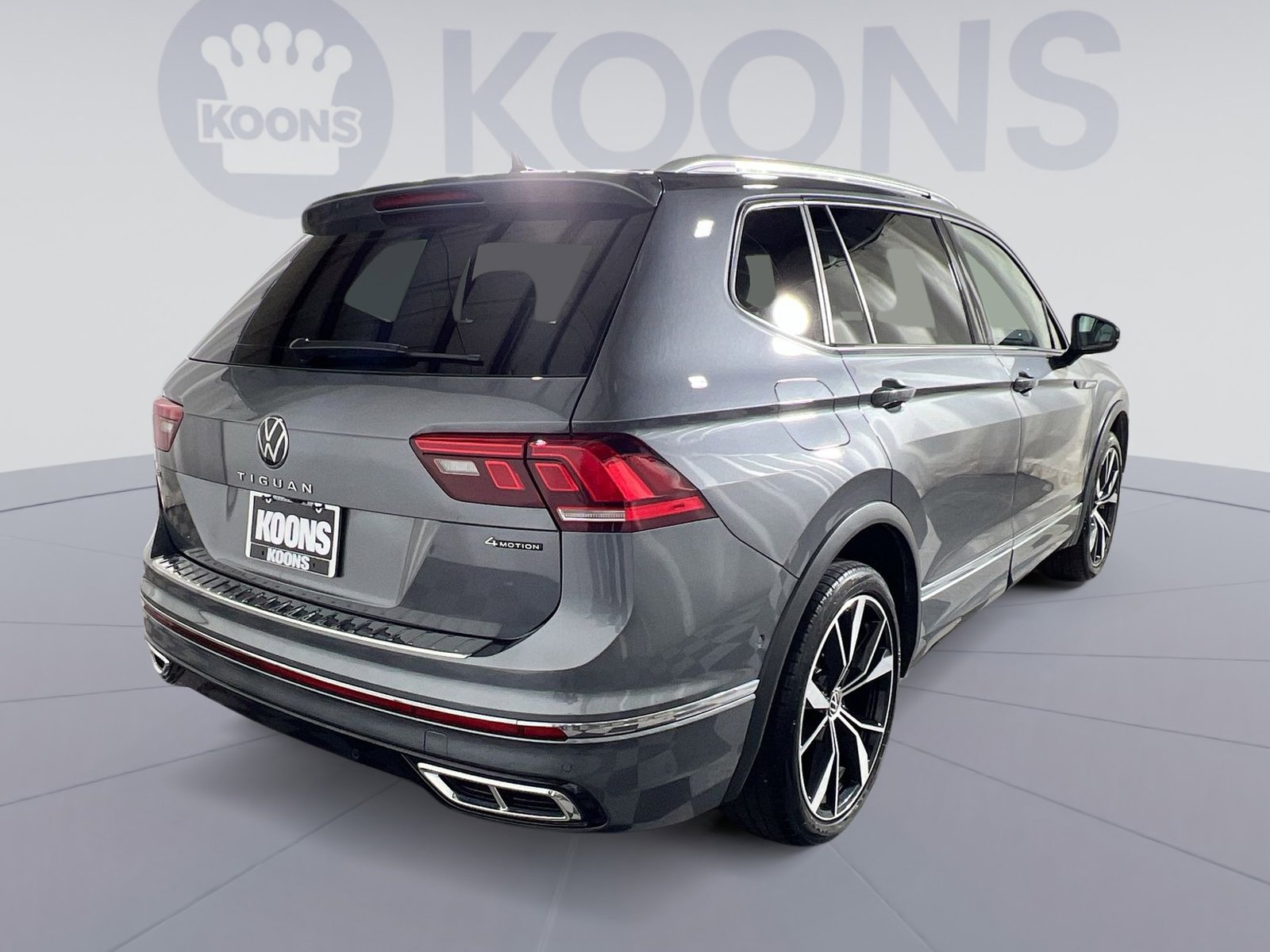Used 2024 Volkswagen Tiguan SEL R-Line image 7