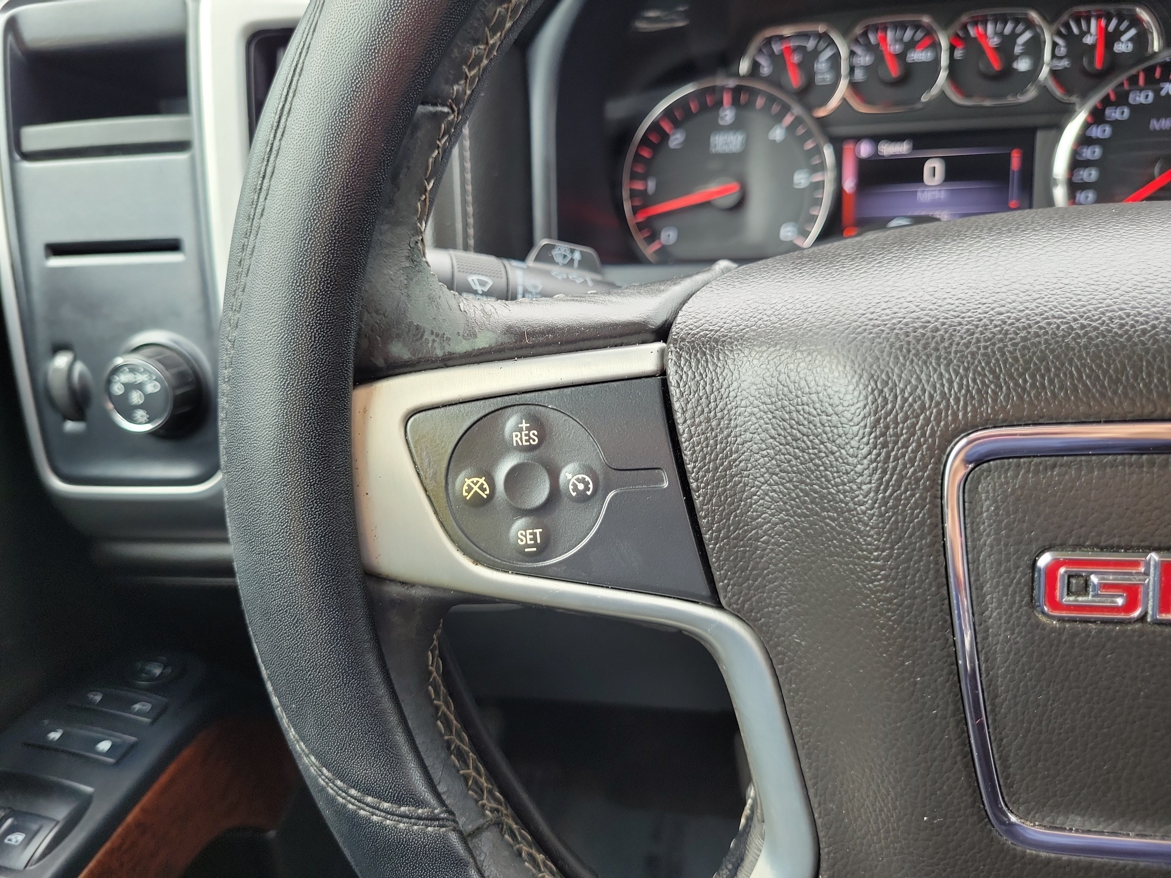 Used 2014 GMC Sierra 1500 SLE w/ SLE Preferred Package RWD image 19