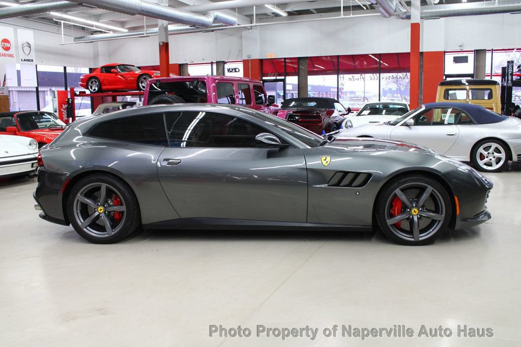 Used 2017 Ferrari GTC4Lusso AWD/4WD image 81