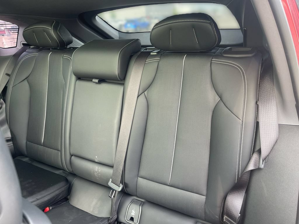 Certified 2025 Cadillac Optiq Sport 2 w/ LPO, Floor Liner Package AWD/4WD image 28