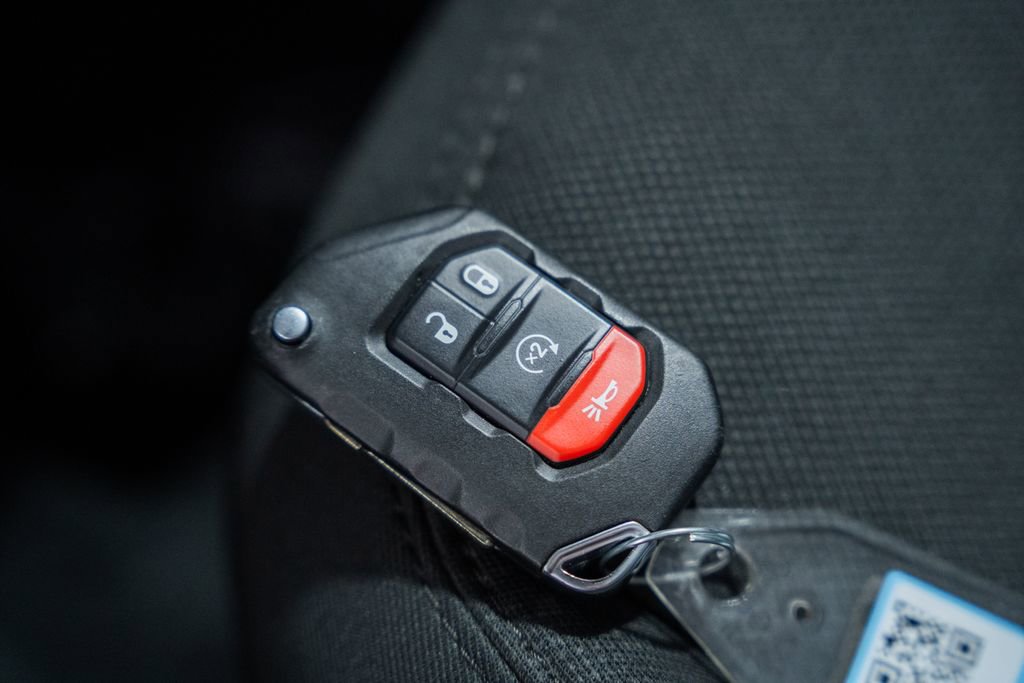 Certified 2022 Jeep Wrangler Unlimited Sahara w/ Cold Weather Group AWD/4WD image 47